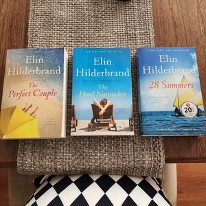 3 Elin Hilderbrand Book
